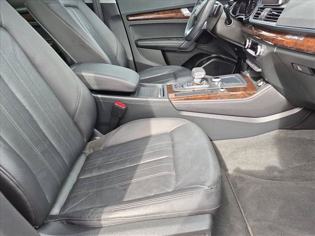 Used 2020 Audi Q5 Prestige w/ Prestige Package AWD/4WD image 20