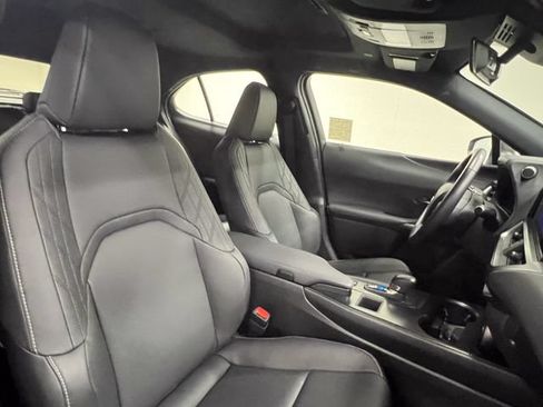 Certified 2025 Lexus UX 300h FWD image 11