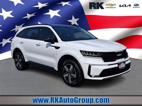 Certified 2023 Kia Sorento S w/ Panoramic Sunroof Package FWD image 1