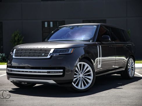Used 2023 Land Rover Range Rover Long Wheelbase First Edition AWD/4WD image 2