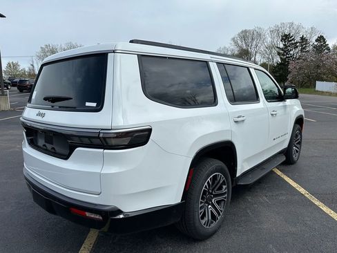 New 2026 Jeep Grand Wagoneer 4WD image 9