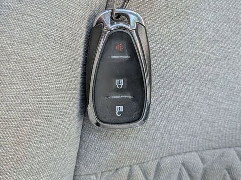 Used 2022 Chevrolet Equinox LS image 35