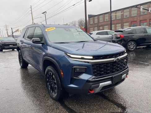 Certified 2026 Chevrolet Traverse Z71 image 12