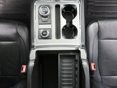 Used 2018 Ford Expedition Max XLT w/ Equipment Group 202A image 52