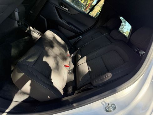 Used 2025 Chevrolet Equinox LT image 31