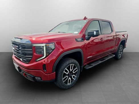 Used 2023 GMC Sierra 1500 AT4 w/ Technology Package AWD/4WD image 12