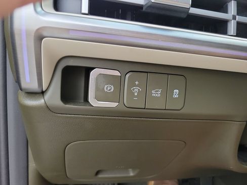 Used 2024 Hyundai Santa Fe Calligraphy AWD/4WD image 29
