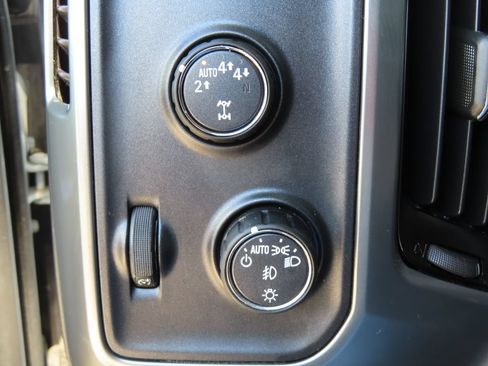 Used 2017 Chevrolet Silverado 1500 LT w/ All Star Edition AWD/4WD image 12