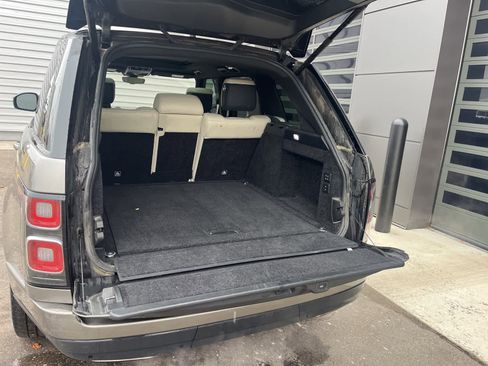 Used 2019 Land Rover Range Rover HSE image 5