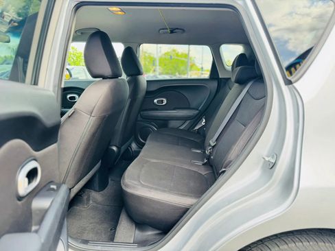 Used 2016 Kia Soul FWD image 13