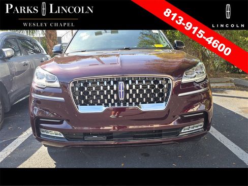 Used 2023 Lincoln Aviator Grand Touring w/ Equipment Group 301A image 4
