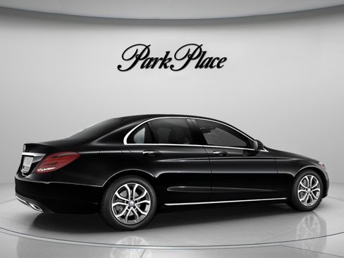 Used 2017 Mercedes-Benz C 300 Sedan image 21