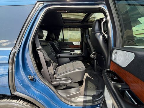 Used 2020 Lincoln Navigator Reserve w/ Luxury Package AWD/4WD image 30