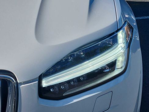 Certified 2024 Volvo XC90 T8 Ultimate w/ Protection Package Premier AWD/4WD image 9