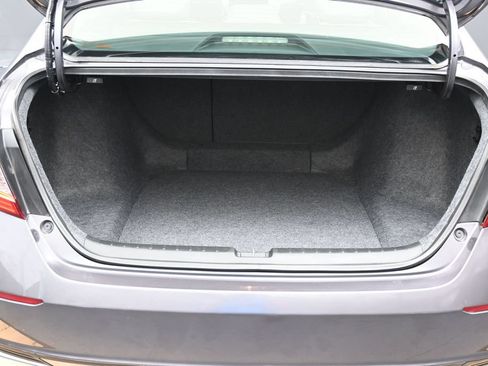 Used 2018 Honda Accord EX-L image 16