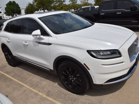 Used 2023 Lincoln Nautilus Reserve w/ Equipment Group 201A FWD image 5