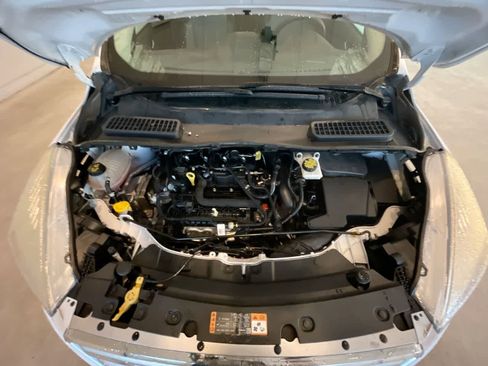 Used 2019 Ford Escape SE image 24