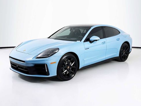 New 2026 Porsche Panamera 4 image 1