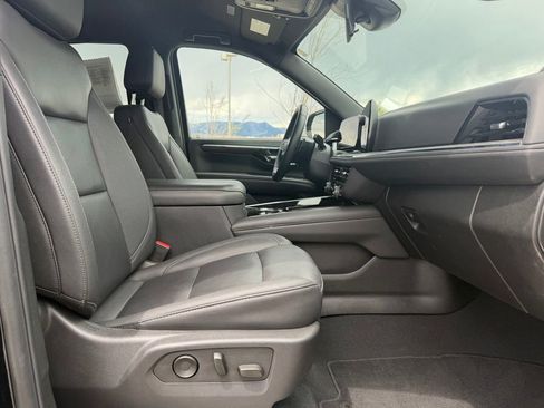 Used 2025 Chevrolet Tahoe LT AWD/4WD image 30