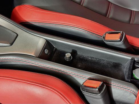 Used 2014 Ferrari 458 Italia Coupe RWD image 22