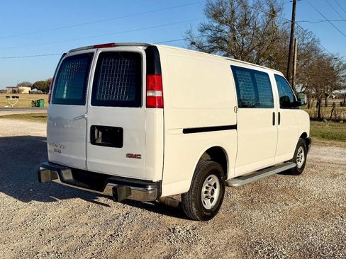 Used 2019 GMC Savana 2500 w/ Driver Convenience Package image 6