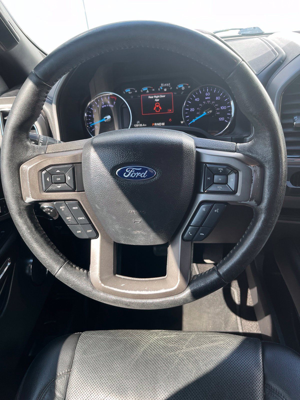 Used 2018 Ford Expedition XLT w/ Equipment Group 202A RWD image 19