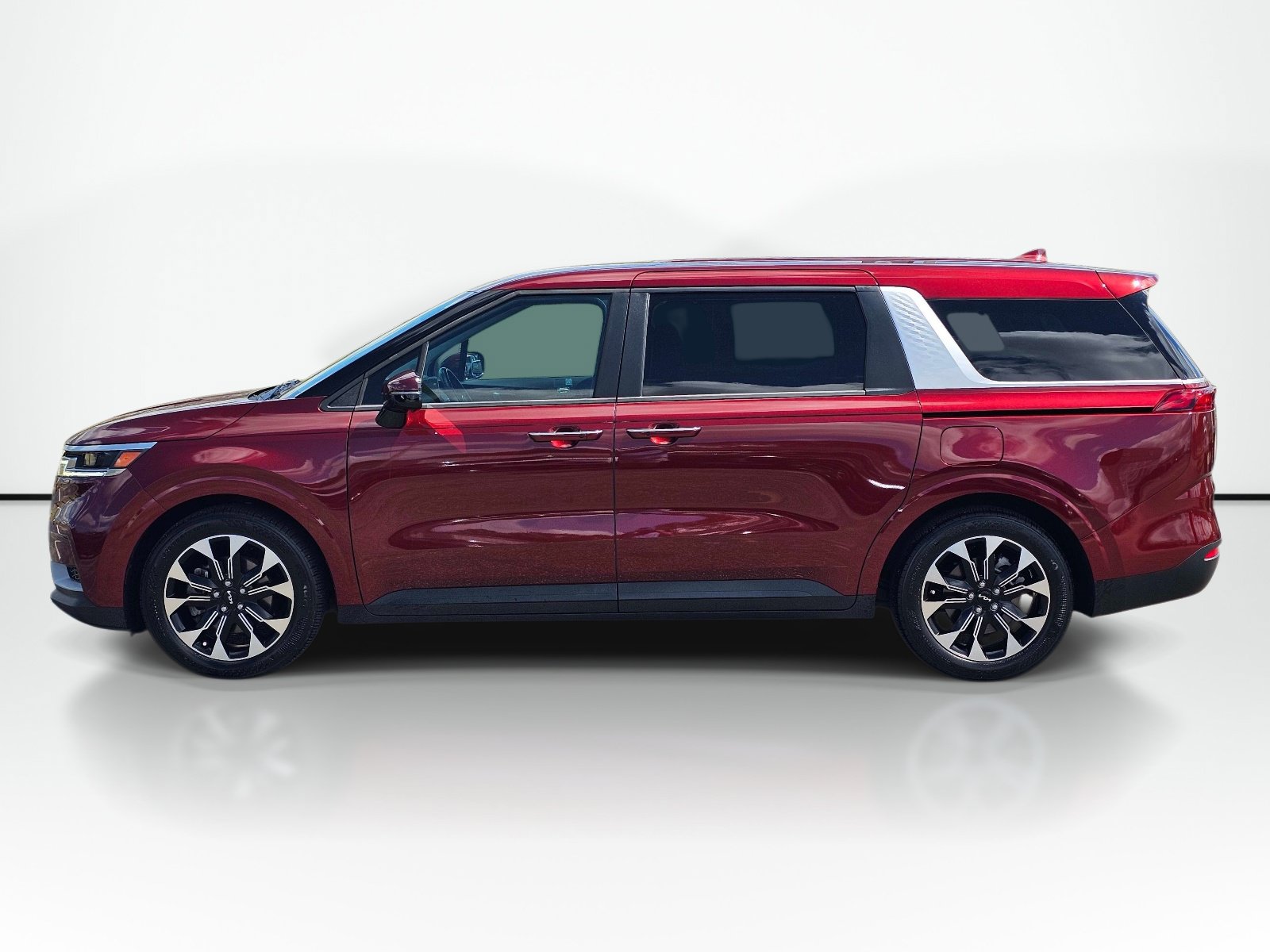 Certified 2024 Kia Carnival EX FWD image 13