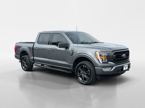 Used 2022 Ford F150 XLT w/ Equipment Group 302A High image 9