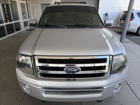 Used 2014 Ford Expedition Limited AWD/4WD image 2
