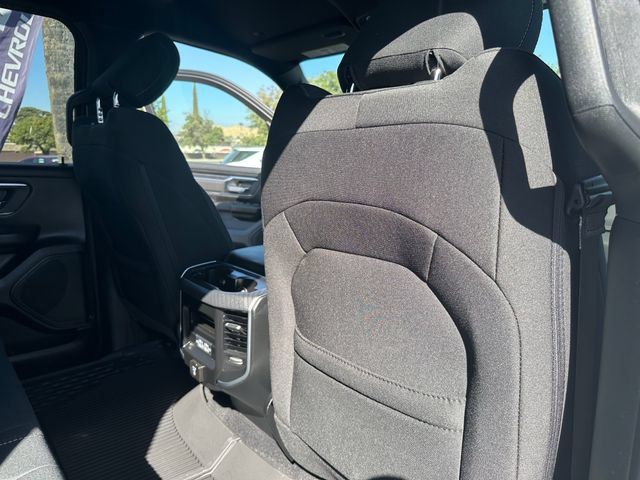 Used 2025 RAM 1500 Big Horn AWD/4WD image 23