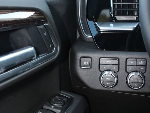 New 2026 GMC Sierra 1500 Elevation w/ Preferred Package image 16