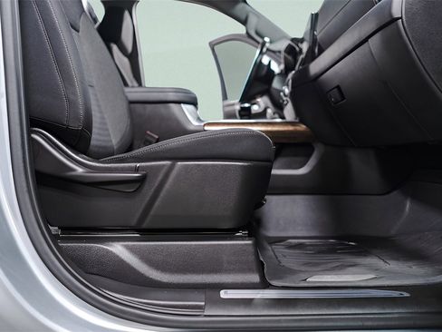 Used 2023 GMC Sierra 1500 Elevation w/ Preferred Package image 33