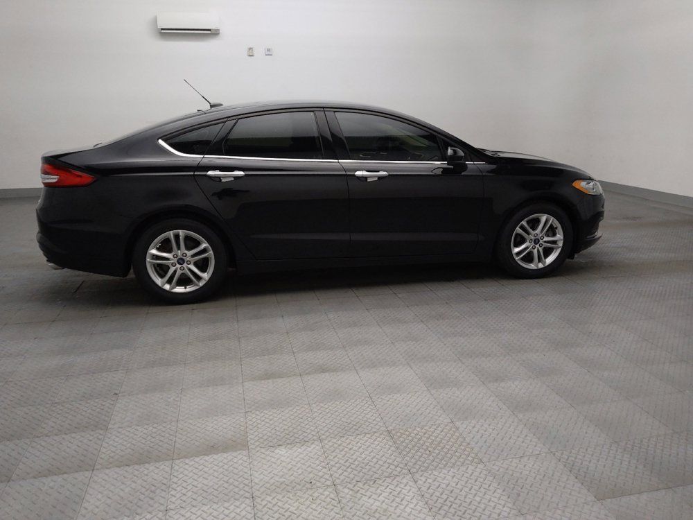 Used 2018 Ford Fusion SE w/ Fusion SE Technology Package FWD image 10