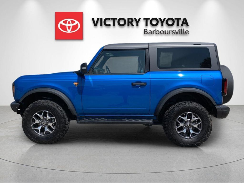 Used 2024 Ford Bronco Badlands AWD/4WD image 2