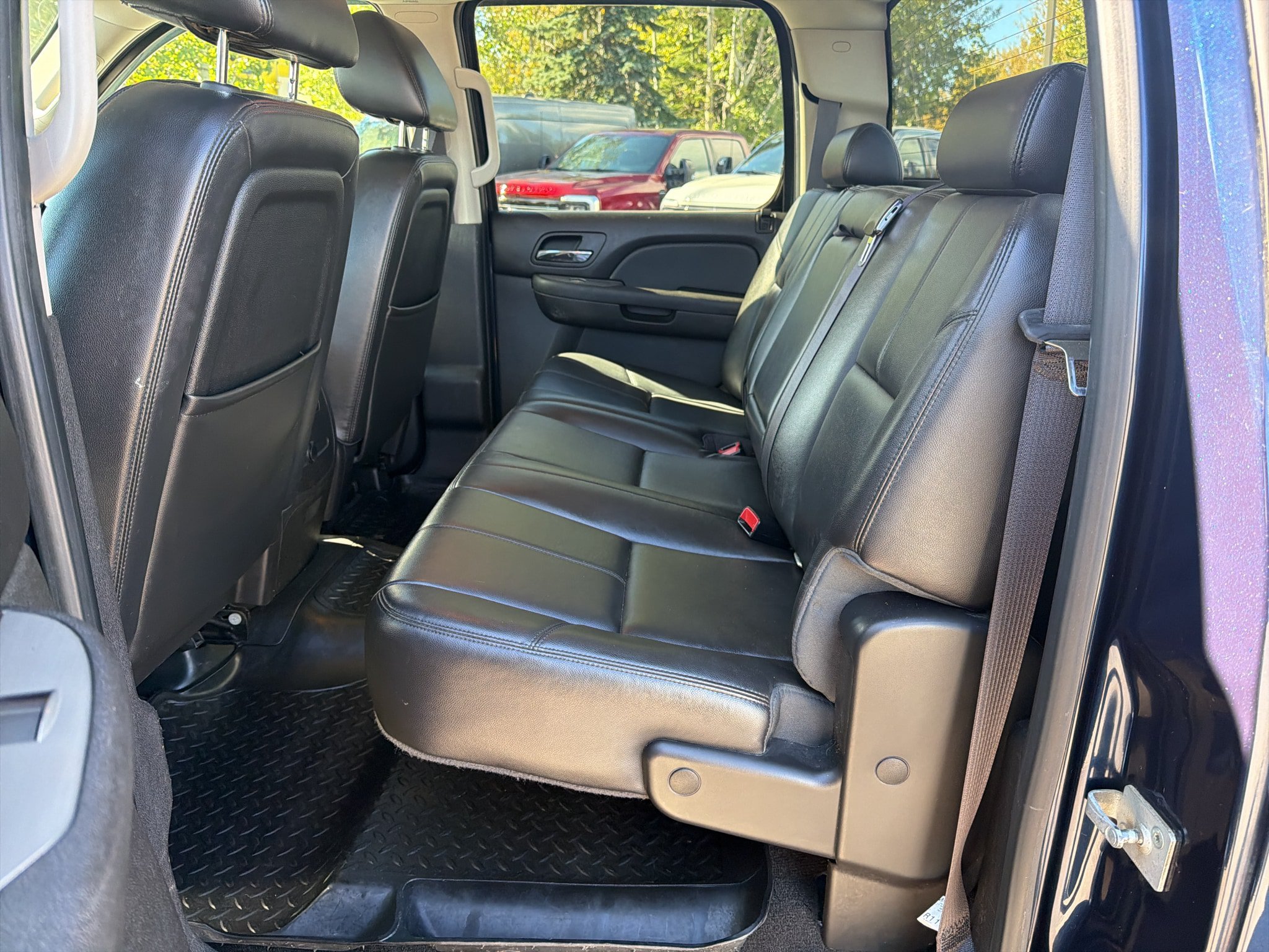 Used 2012 Chevrolet Silverado 1500 LTZ AWD/4WD image 29