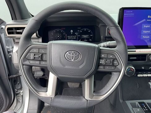 New 2025 Toyota Tacoma TRD Off-Road AWD/4WD image 12