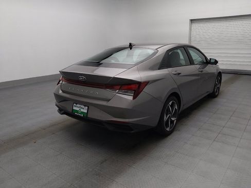 Used 2023 Hyundai Elantra SEL w/ Convenience Package FWD image 9