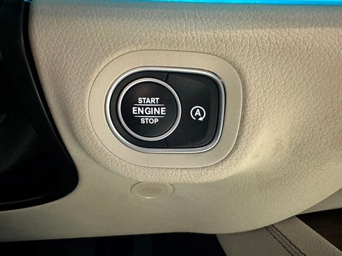 Certified 2023 Mercedes-Benz GLS 450 4MATIC image 22