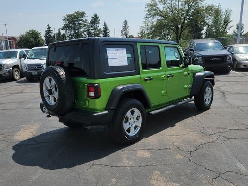 Used 2018 Jeep Wrangler Unlimited Sport S AWD/4WD image 10