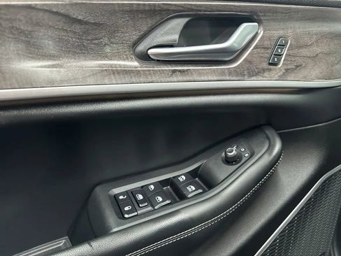 Used 2022 Jeep Grand Cherokee Limited 4xe AWD/4WD image 10