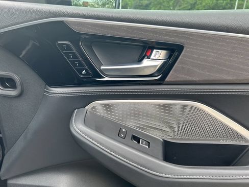 Certified 2023 Acura MDX SH-AWD w/ Advance Package image 24