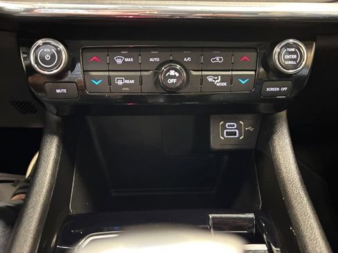 Used 2022 Jeep Compass Limited AWD/4WD image 21