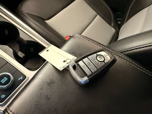 Used 2023 Ford Explorer XLT w/ Equipment Group 202A AWD/4WD image 44