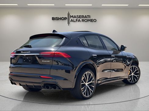 Used 2023 Maserati Grecale Modena AWD/4WD image 4