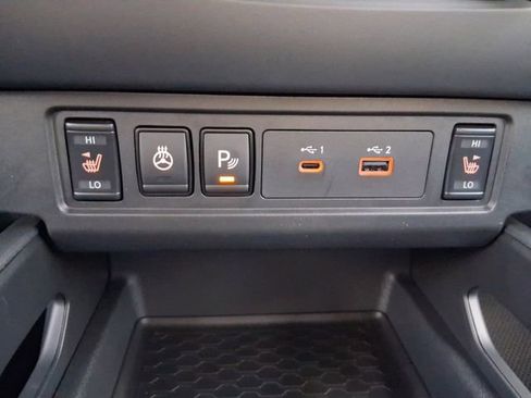 New 2026 Nissan Frontier SV image 6