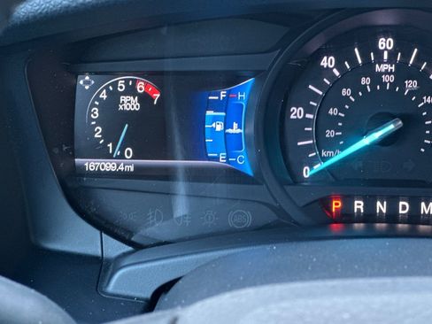 Used 2015 Ford Expedition EL XLT w/ Equipment Group 202A AWD/4WD image 32
