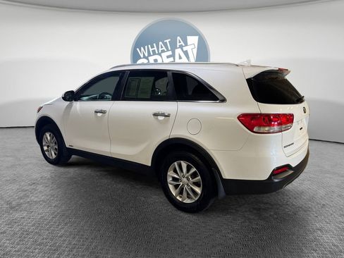 Used 2016 Kia Sorento AWD w/ LX Convenience Package image 6