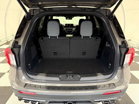New 2026 Ford Explorer ST w/ Sun And Sound Package image 4