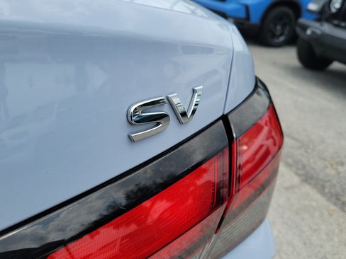 Used 2024 Nissan Versa SV w/ Trunk Package FWD image 8