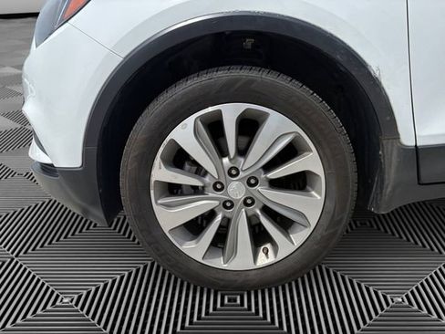 Used 2019 Buick Encore Preferred AWD/4WD image 4